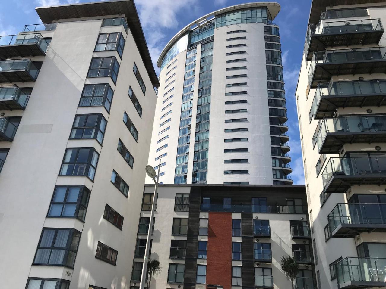Meridian Quay Apartments, By Jsw Short Stay سوانسي المظهر الخارجي الصورة